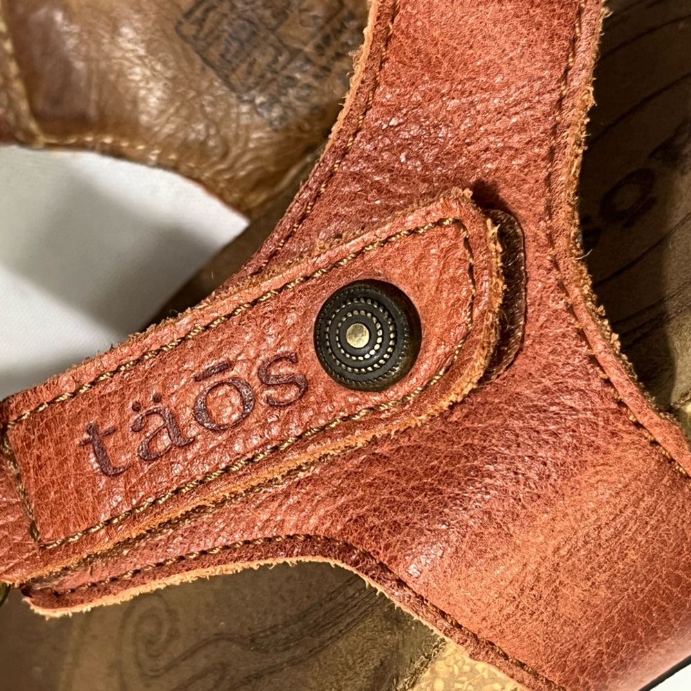 Taos Trulie Sandals Women’s 8-8.5/39 Cork Footbed Woven Leather Straps - Picture 7 of 11